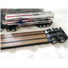 Image 5 : Lot of Semis and Trailers