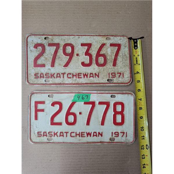 (2) 1971 Sask License Plates