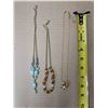 Image 2 : (3) Gold Tone Necklaces w/ Coloured Stones