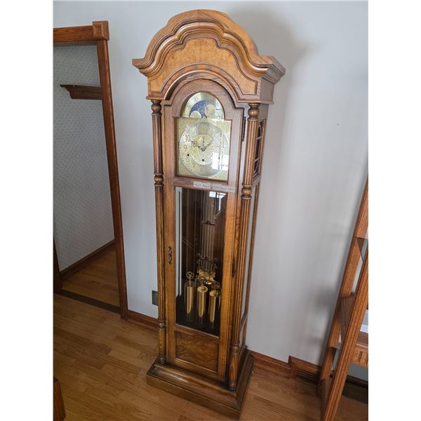 Howard Miller Wooden Grandfather’s Clock with 3 choices of chimes and a silent option. Work