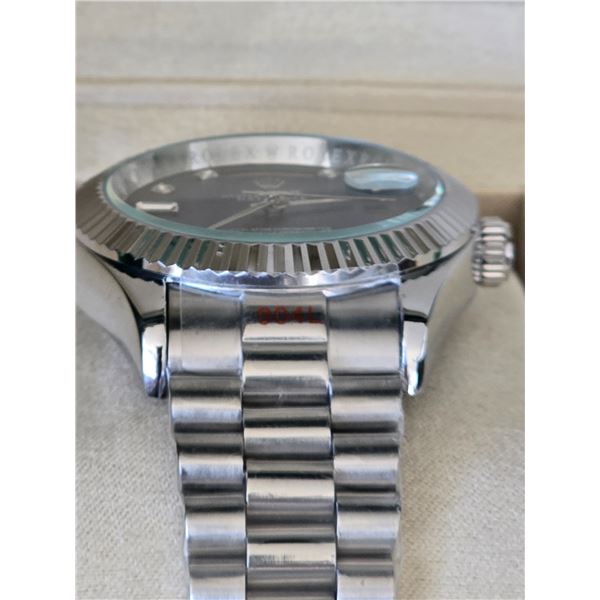 FULLY HIGH-QUALITY AUTOMATIC REPLICA, WITH OEM FULL SET - BOX, PAPERS AND BAG