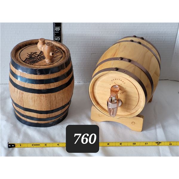 Small wooden kegs.