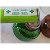 Image 2 : Vtg. Insecticide sprayers. Universal , Green Cross & extra glass.