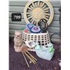 Image 1 : Basket of outdoor yard decor.