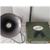 Image 7 : Vtg. Johnny Stewart (Waco Texas) 45 record game caller. Deluxe Electri-call & records.Amp & speaker 