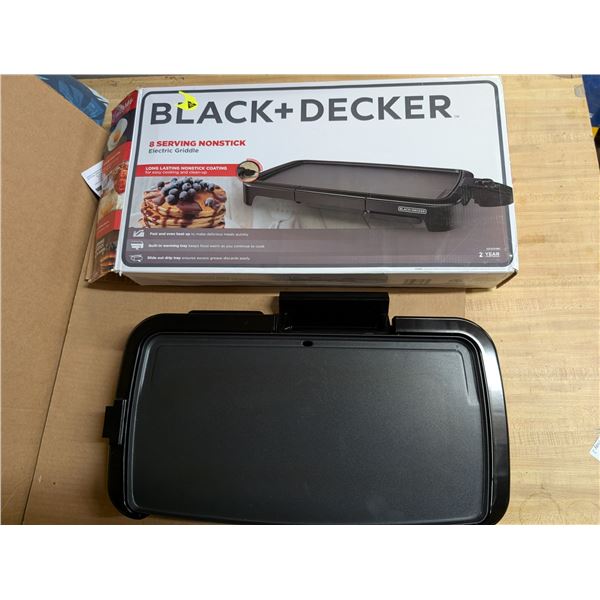 Black and Decker 8 Serving Non Stick Electric Griddle w/ Original Box