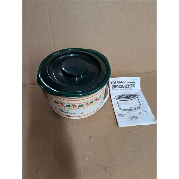 Vintage Rival Fiesta Crock-ETTE
