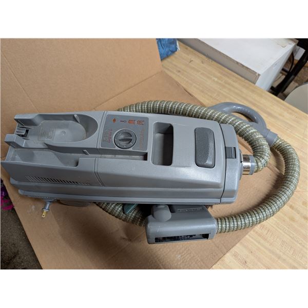 EPIC Series 6500 SR Vacuum (Not tested)