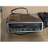Image 2 : (2) FM/AM Radio Alarm Clocks (Not tested)