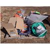 Image 1 : Pallet of Misc. Items (Pots, Cook Books, Baskets, and etc.)