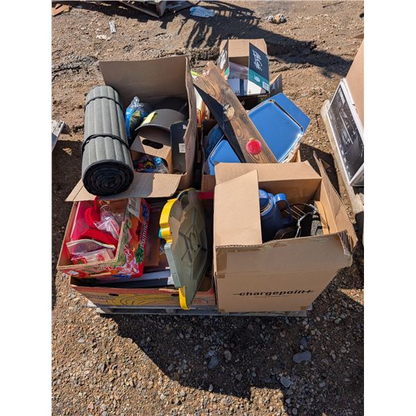 Pallet of Misc. Items (Dance Books, Candles, Decor, and etc.)