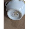 Image 3 : Matching Crystal Set, and Matching Royal Albert China Set