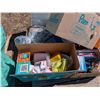 Image 5 : Pallet of Misc. Items (House Hold, Decor, Storage Drawers, and etc.)