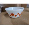 Image 4 : Box of Plates, Fire King Bowls, tupperware, and etc.