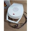 Image 2 : Good Condition Belgan Waffle Maker w/ Original Box