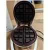 Image 3 : Good Condition Belgan Waffle Maker w/ Original Box