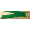 Image 6 : This is a green canvas gardener’s apron featuring dedicated pockets for bulbs, twine, seeds