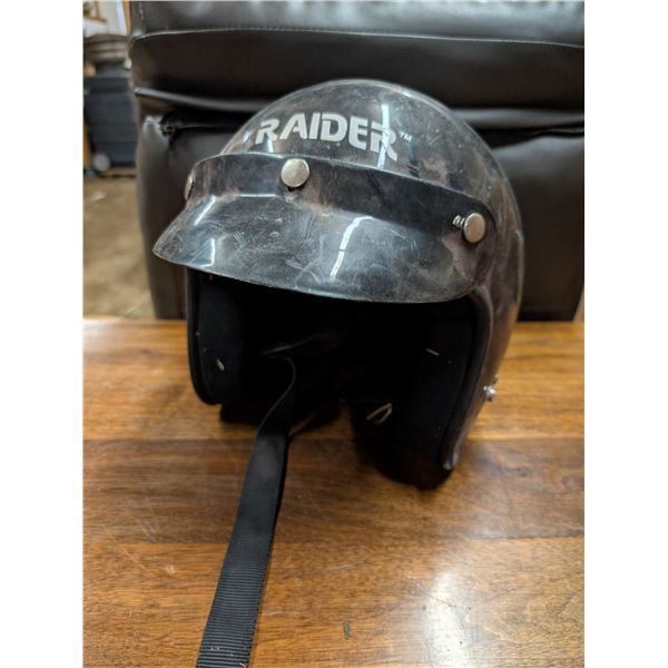 Raider Size M Helmet