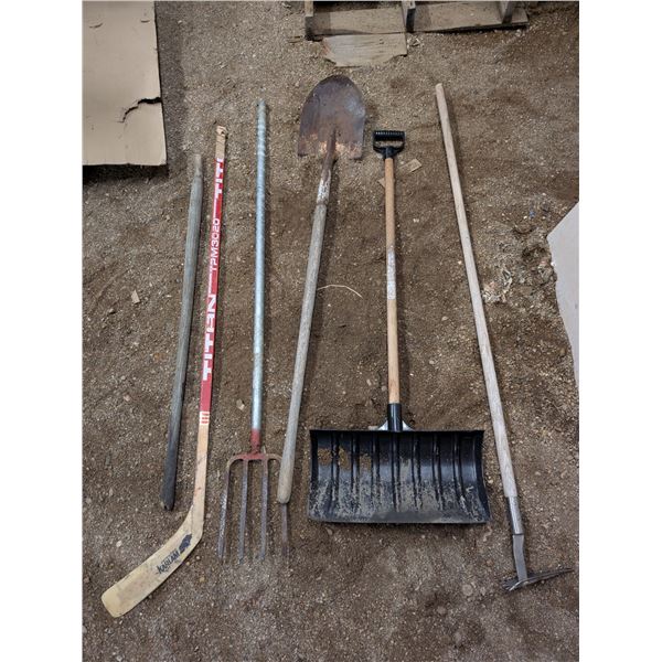 Lot of Misc. Tools (Shovel, Pitch Fork, Snow Shovel, and etc.)