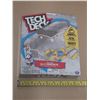 Image 1 : Tech Deck D.I.Y. Concrete Reusable Modeling Skatepark Playset featuring an exclusive enjoi fingerboa