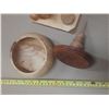 Image 4 : Vintage Swedish wood-carved figurines depicting a sawyer scene and wooden bowl with a decorative fin