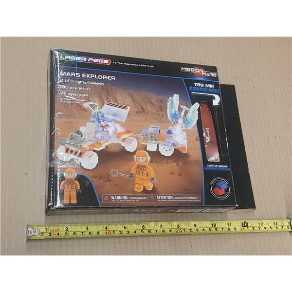 Laser Pegs Mission Mars Explorer.