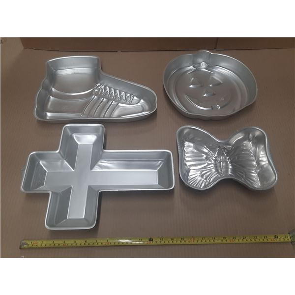 Vintage aluminum shaped cake pans by Wilton.