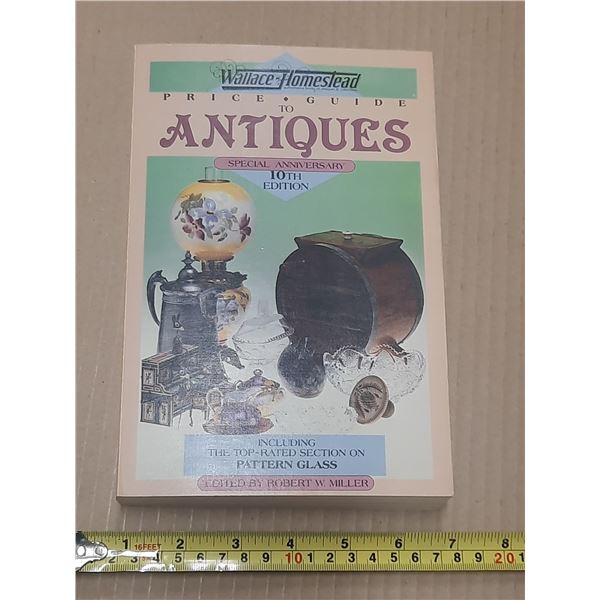 Wallace-Homestead Price Guide to Antiques book.