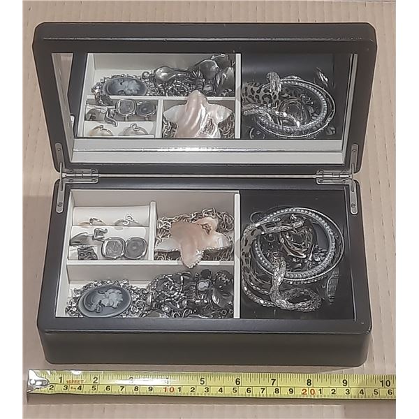 Jewelry Box with Jewelry Inside.
