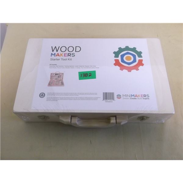 Mini maker wood makers childs starter wood working tool kit- in wooden case