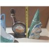 Image 2 : Collection of vintage ceramic Jim Beam whiskey decanters.