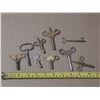 Image 1 : (9) Vintage metal winding keys for antique clocks, music boxes, or wind-up toys.