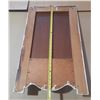 Image 4 : White wall-mounted mirror. (29" X 17")