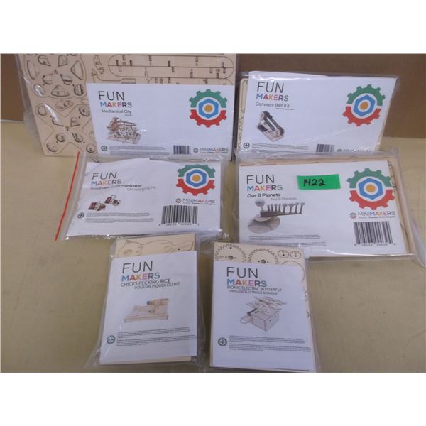 6Mini makers wooden stem building kits, variety of different builds