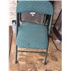 Image 2 : 4 folding chairs- 30"H