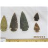 Image 4 : newly flinted arrowheads