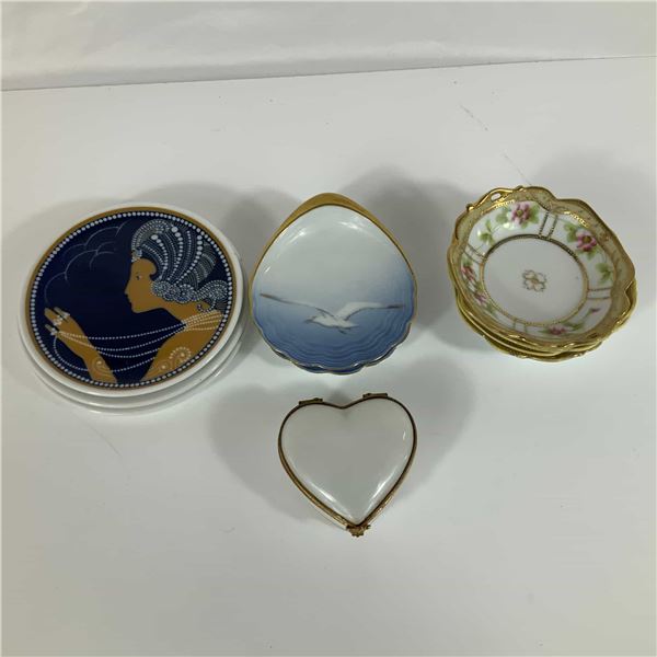 A Collection of 10 Porcelain Items Including Royal Copenhagen Seagull Dishes and Hutschenreuther Coa