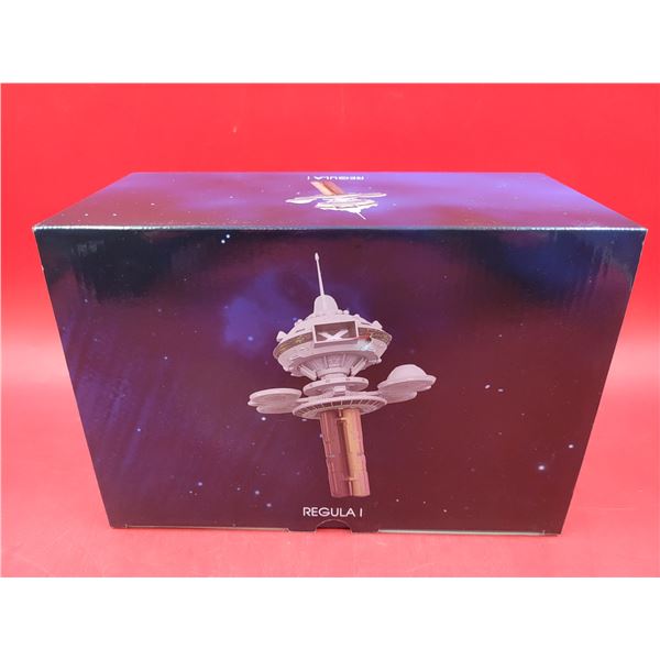 Sealed Star Trek Regula 1 Model