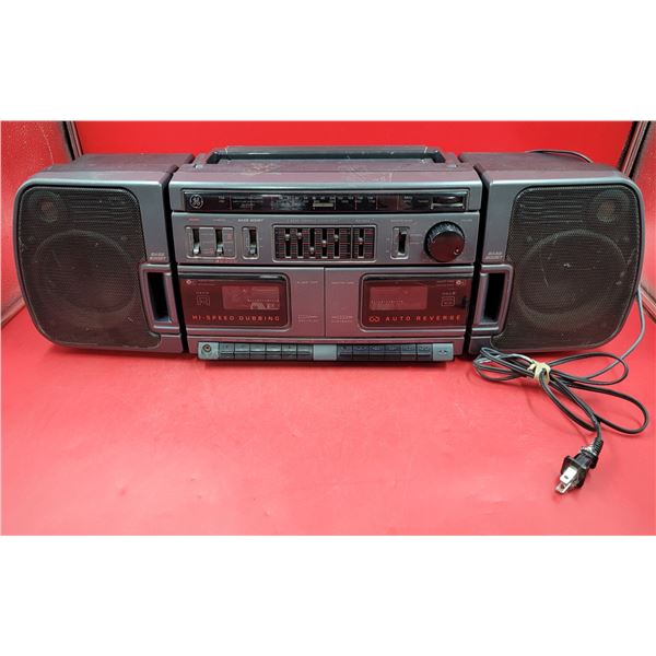 General Electric Dual Cassette Boombox