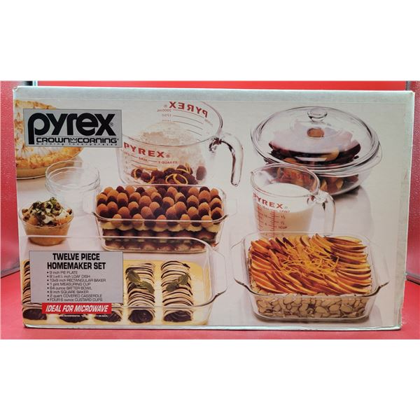Pyrex 12 Pc. Homemaker Set