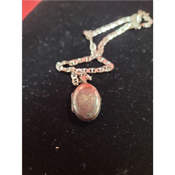 925 Sterling Necklace & Locket
