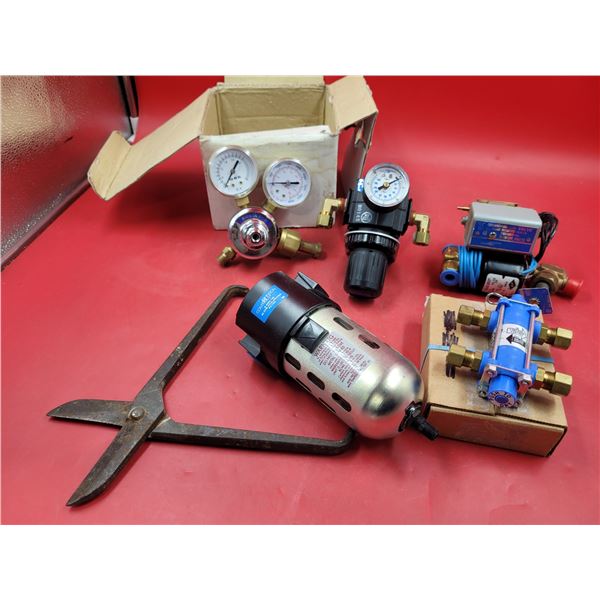 20 CFM coalescing filter, pressure reducting valve,Air valves