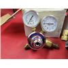 Image 3 : 20 CFM coalescing filter, pressure reducting valve,Air valves
