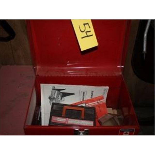 BOX C/W ROUTER BITS, MISC ACCESORIES FOR ROUTER
