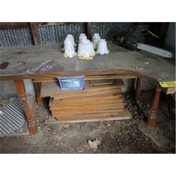 WOOD COUNTER, PLEXI GLASS