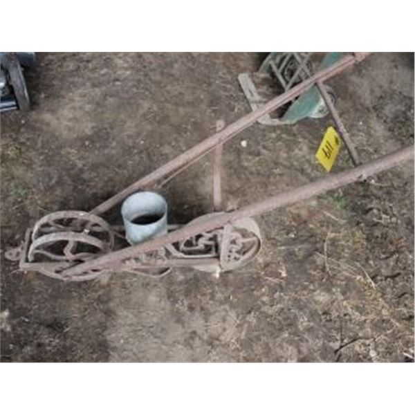 ANTIQUE GARDEN SEEDER