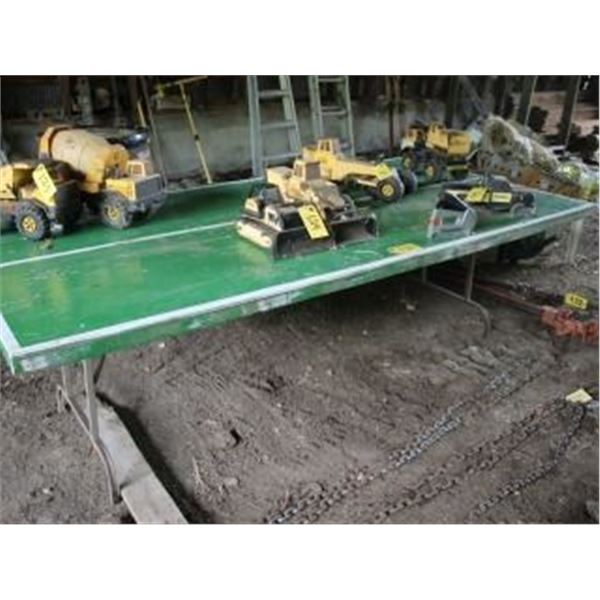 WOOD FOLDING TABLE 4X8