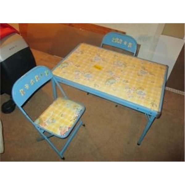 KIDS FOLDING TABLE & 2 FOLDING CHAIRS (VINTAGE)