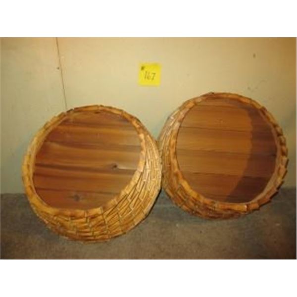 HOMEMADE WOOD HANGING BASKETS (2)