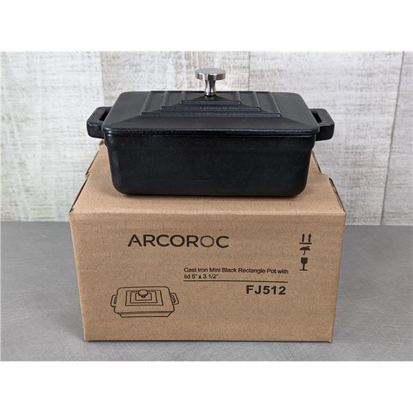 Arcoroc 12oz Cast Iron Dutch Ovens - Lot of 4